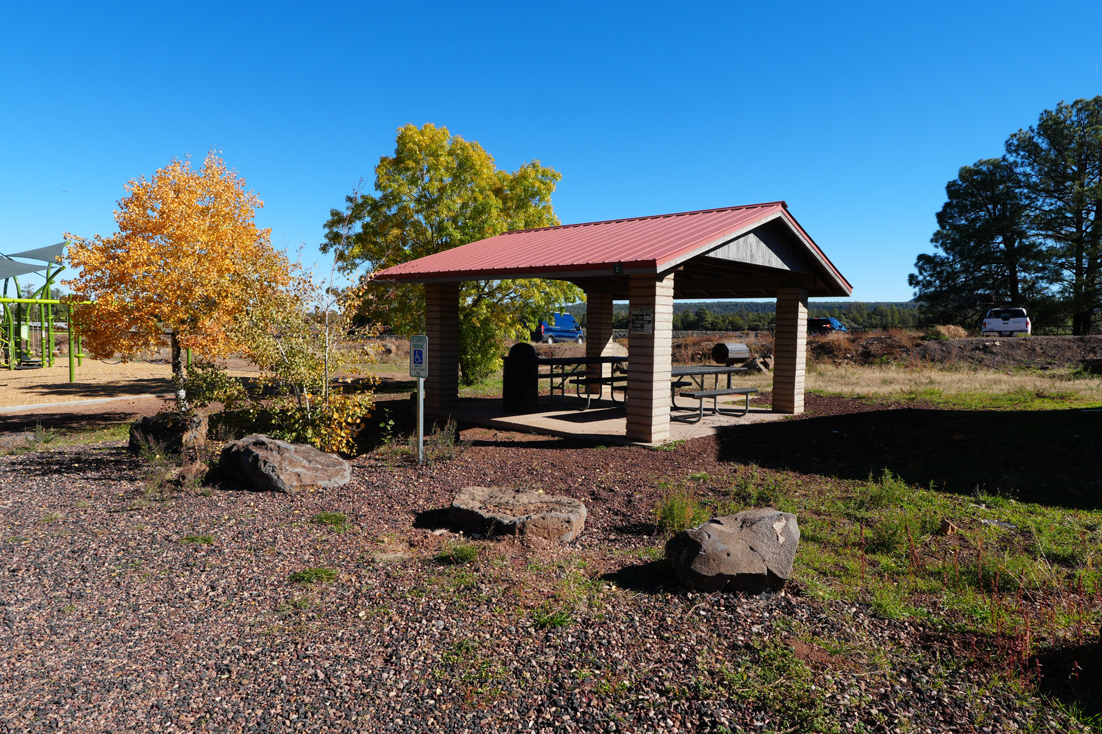 Show Low Lake pines and shoreline